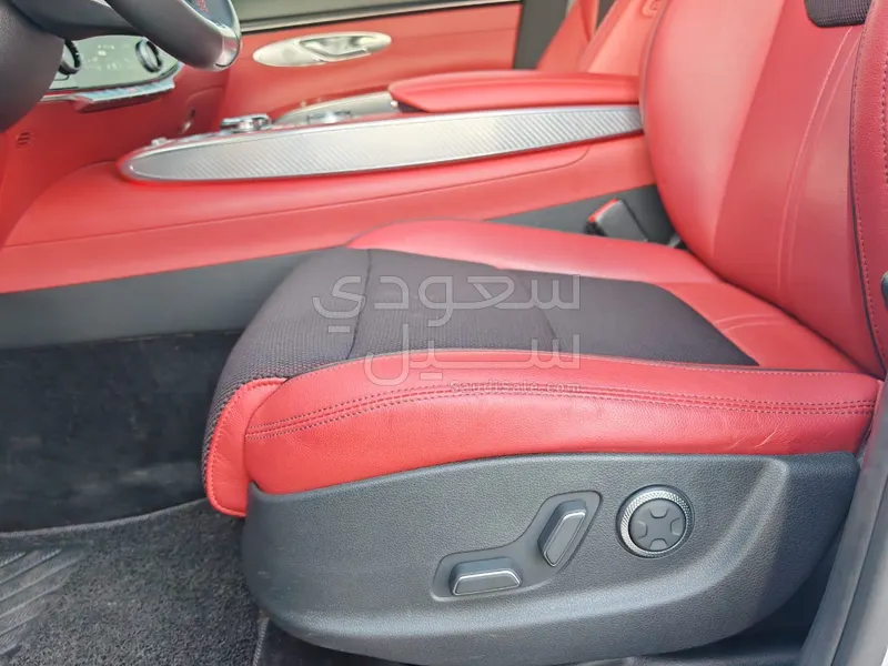 2022 جينيسيس جي في 70