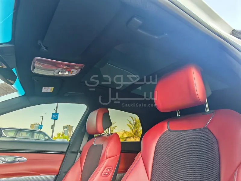 2022 جينيسيس جي في 70