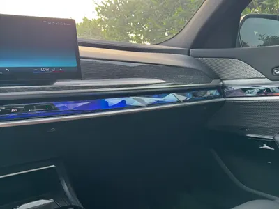 2024 بي ام دبليو الفئة السابعة 740 إل أي