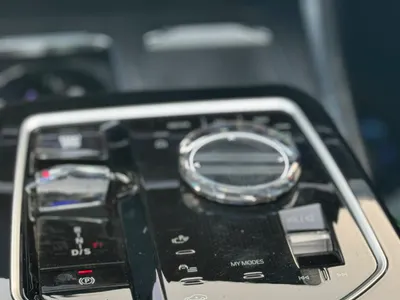 2024 بي ام دبليو الفئة السابعة 740 إل أي