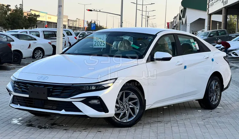 2025 هيونداي النترا
