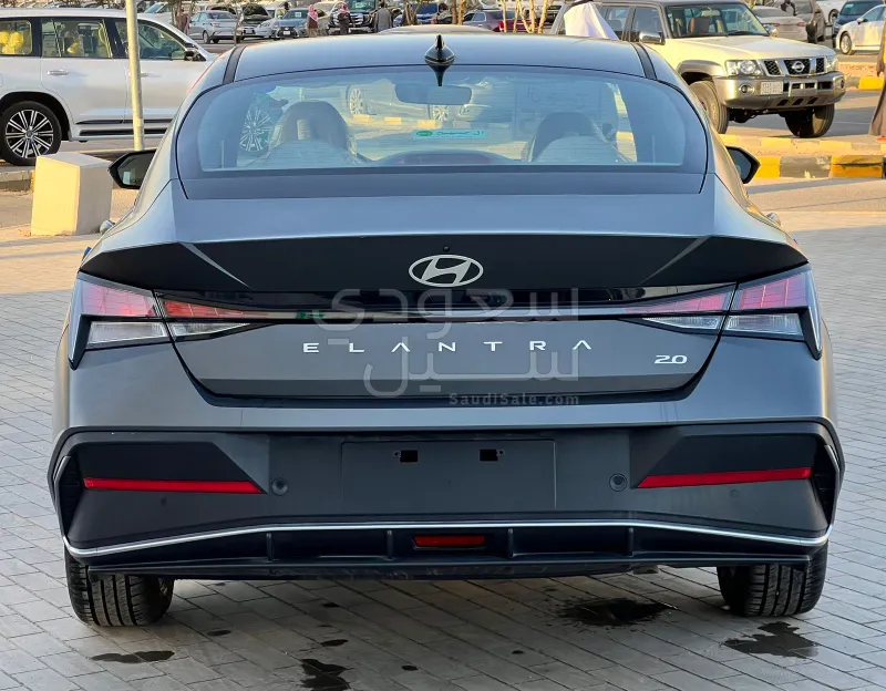 2025 هيونداي النترا