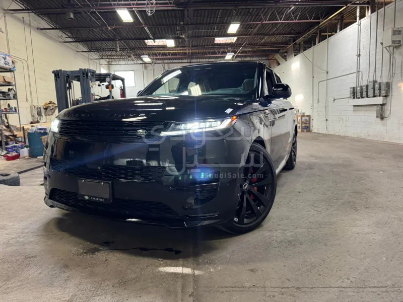 2025 لاند روفر رينج روفر سبورت اتش اس اي