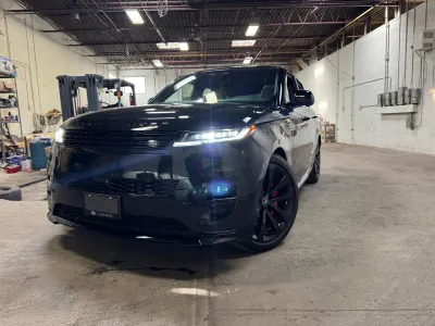 2025 لاند روفر رينج روفر سبورت اتش اس اي