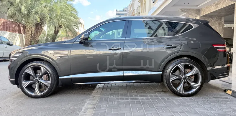 2025 جينيسيس جي في 80