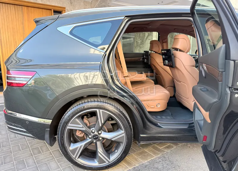 2025 جينيسيس جي في 80