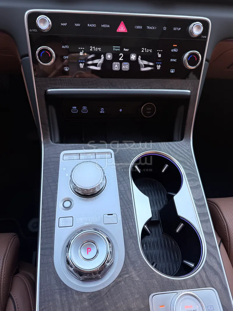 2025 جينيسيس جي في 80