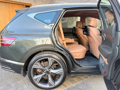 2025 جينيسيس جي في 80