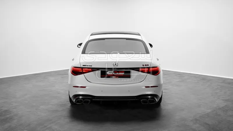 2024 مرسيدس - بنز إس 63 أي إم جي