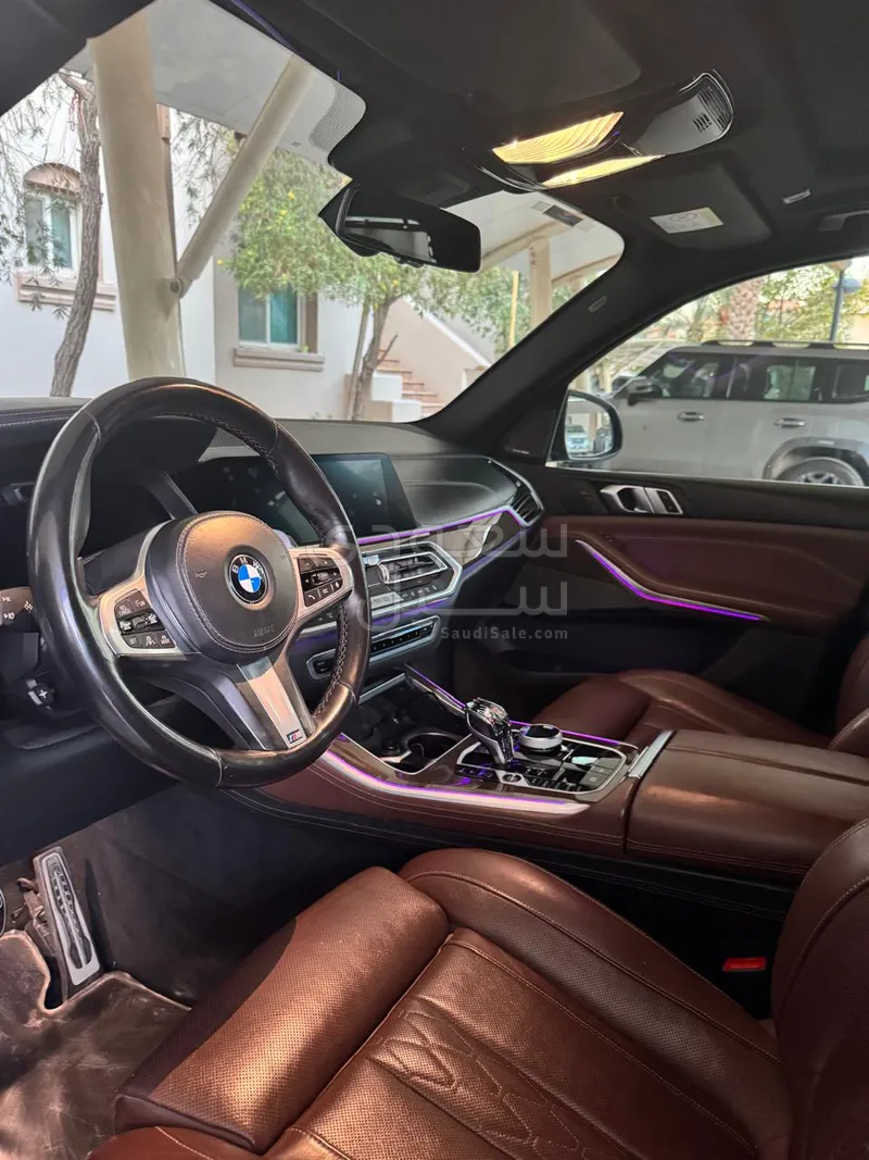 2020 بي ام دبليو الفئة اكس 5 إم