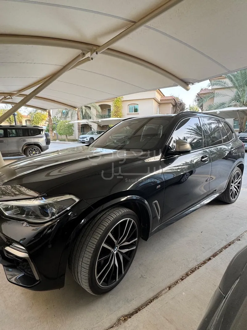 2020 بي ام دبليو الفئة اكس 5 إم