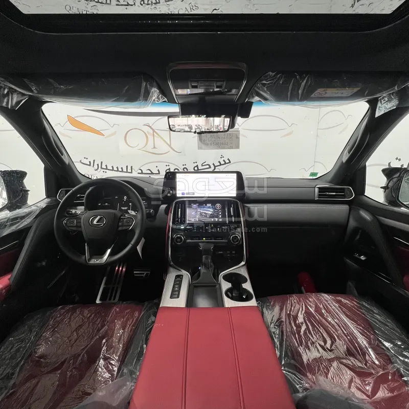 2025 لكزس إل إكس 600 إف
