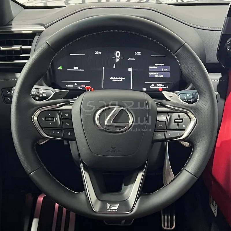 2025 لكزس إل إكس 600 إف