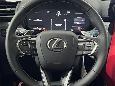 2025 لكزس إل إكس 600 إف