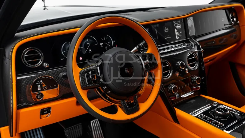 2025 رولز رويس كولينان بلاك بادج