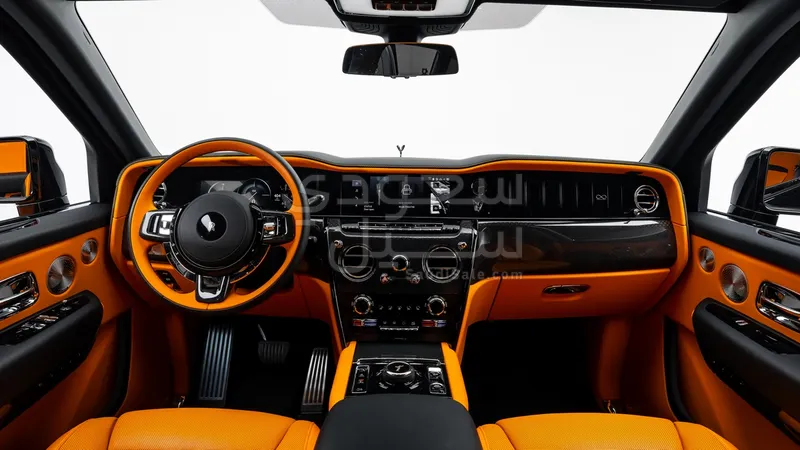 2025 رولز رويس كولينان بلاك بادج