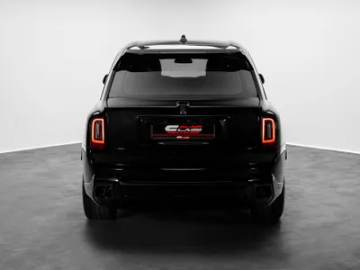 2025 رولز رويس كولينان بلاك بادج