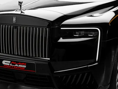 2025 رولز رويس كولينان بلاك بادج