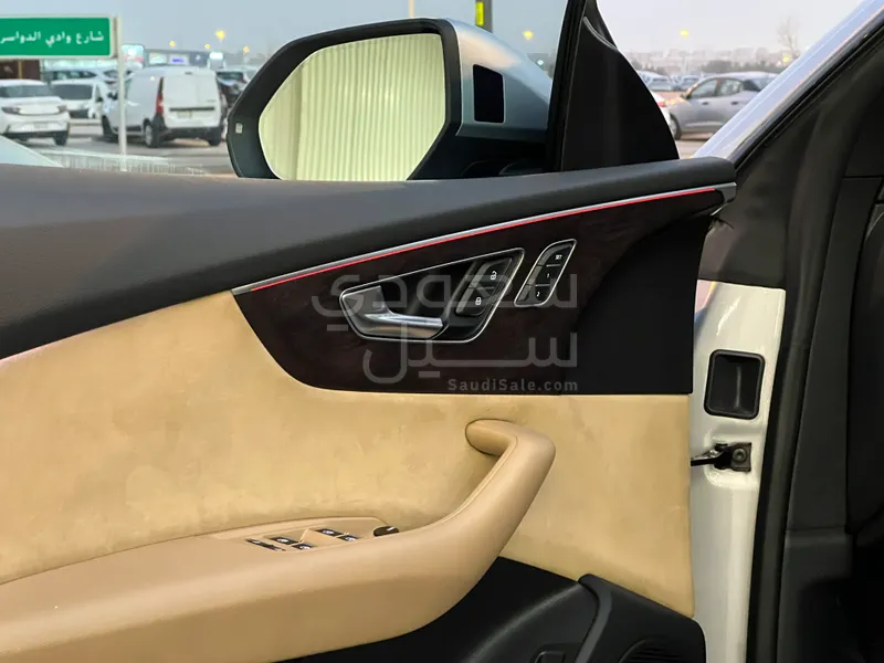 2019 اودي اس كيو 8