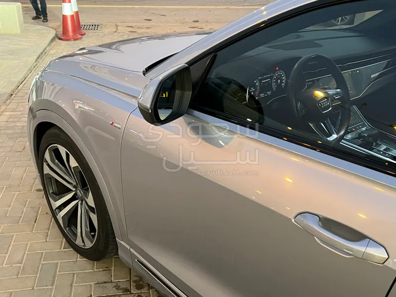 2019 اودي اس كيو 8