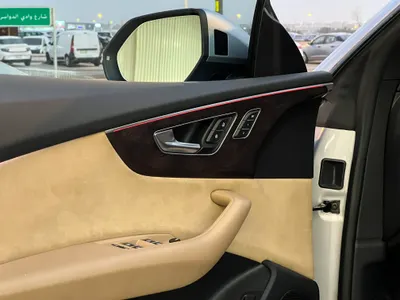 2019 اودي اس كيو 8