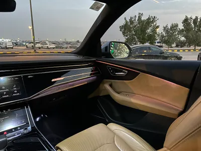 2019 اودي اس كيو 8