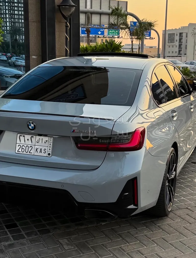 2025 بي ام دبليو الفئة الثالثة 340 أي