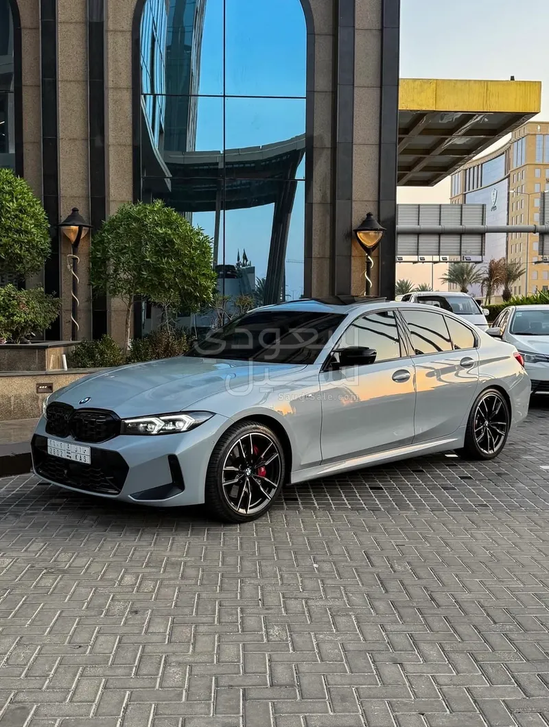 2025 بي ام دبليو الفئة الثالثة 340 أي