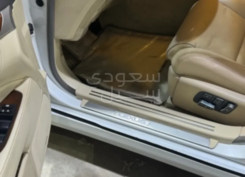 2013 لكزس إل إس 460