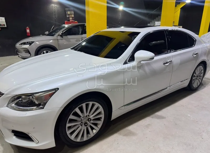 2013 لكزس إل إس 460