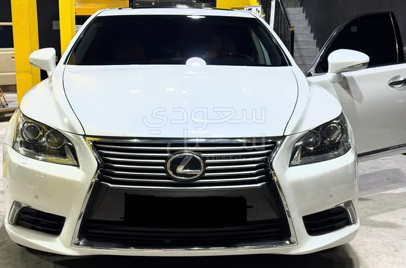 2013 لكزس إل إس 460