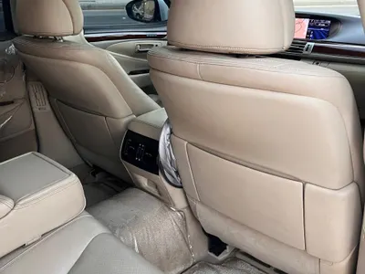 2013 لكزس إل إس 460