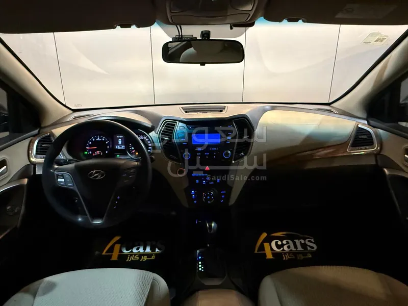 2014 هيونداي سانتا في