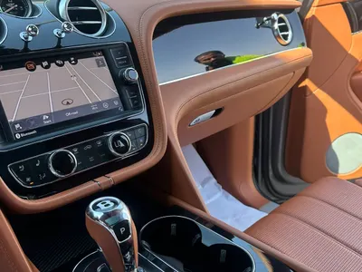 2020 بنتلي بنتايجا الاصدار الاسود