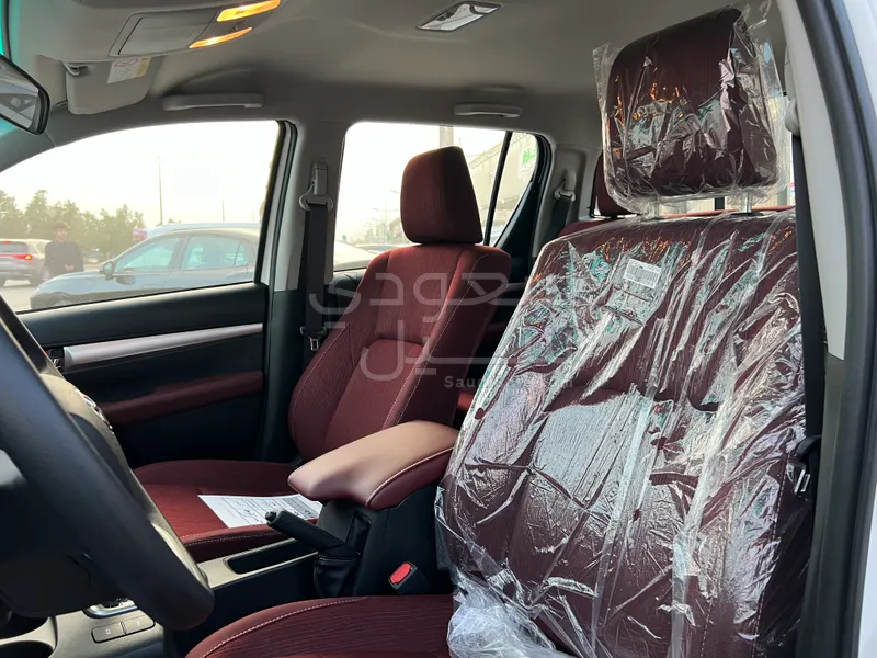 2025 تويوتا هاي لوكس ادفنشر غمارتين