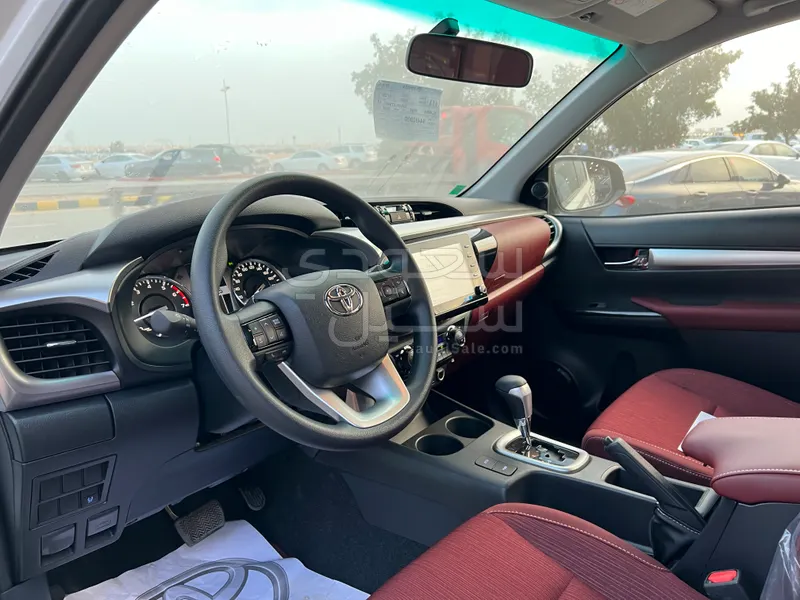 2025 تويوتا هاي لوكس ادفنشر غمارتين