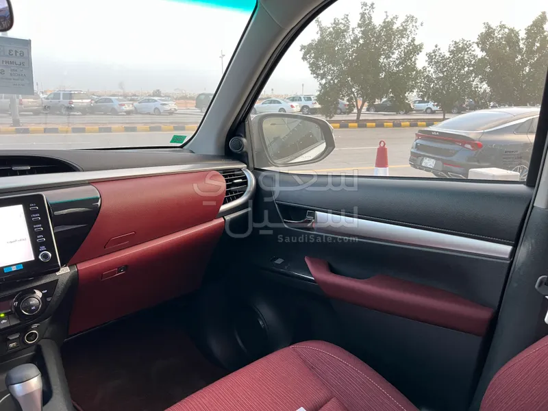 2025 تويوتا هاي لوكس ادفنشر غمارتين