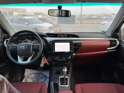 2025 تويوتا هاي لوكس ادفنشر غمارتين