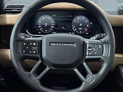 2026 لاند روفر ديفيندر 110