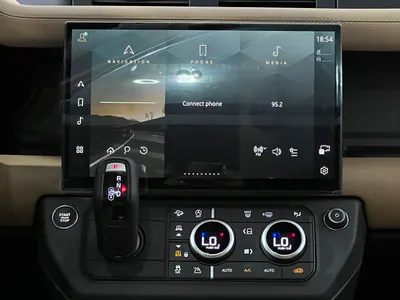 2026 لاند روفر ديفيندر 110