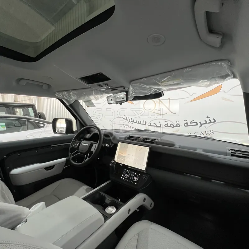 2026 لاند روفر ديفيندر 110