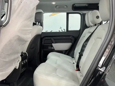 2026 لاند روفر ديفيندر 110