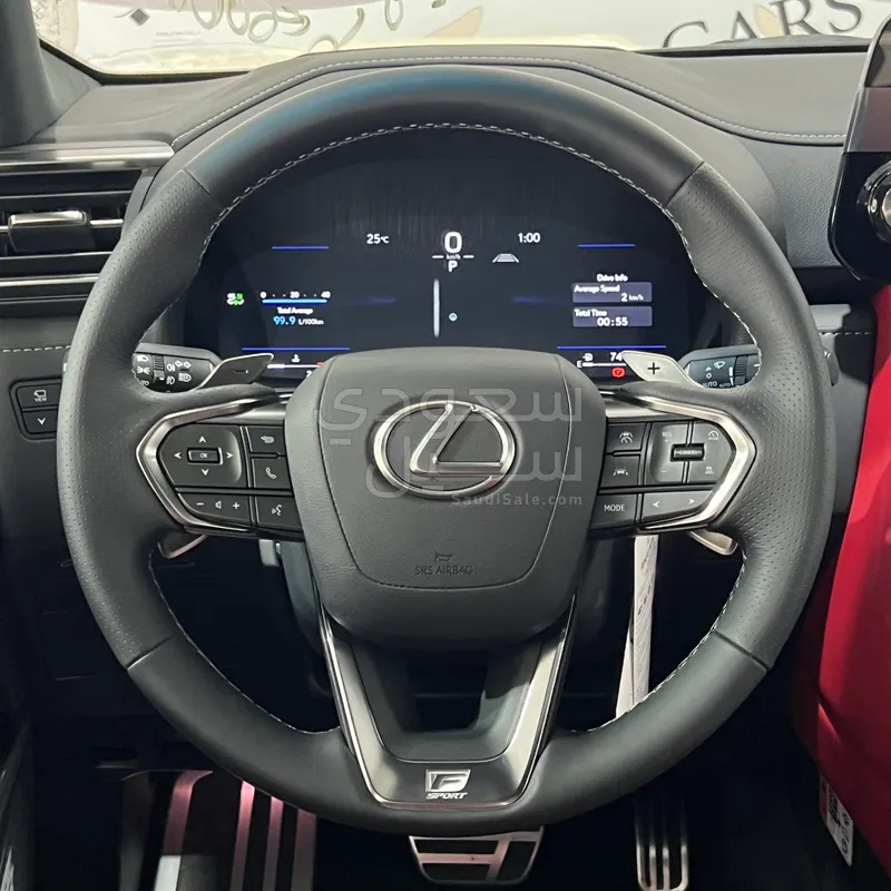 2025 لكزس إل إكس 600