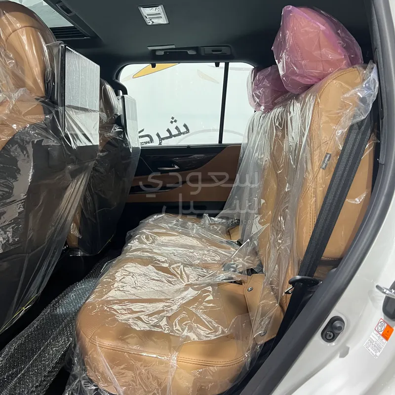 2026 لكزس إل إكس 600