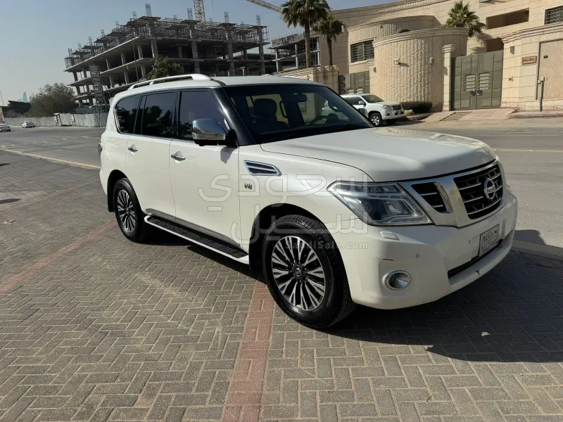 2016 نيسان باترول بلاتينيوم