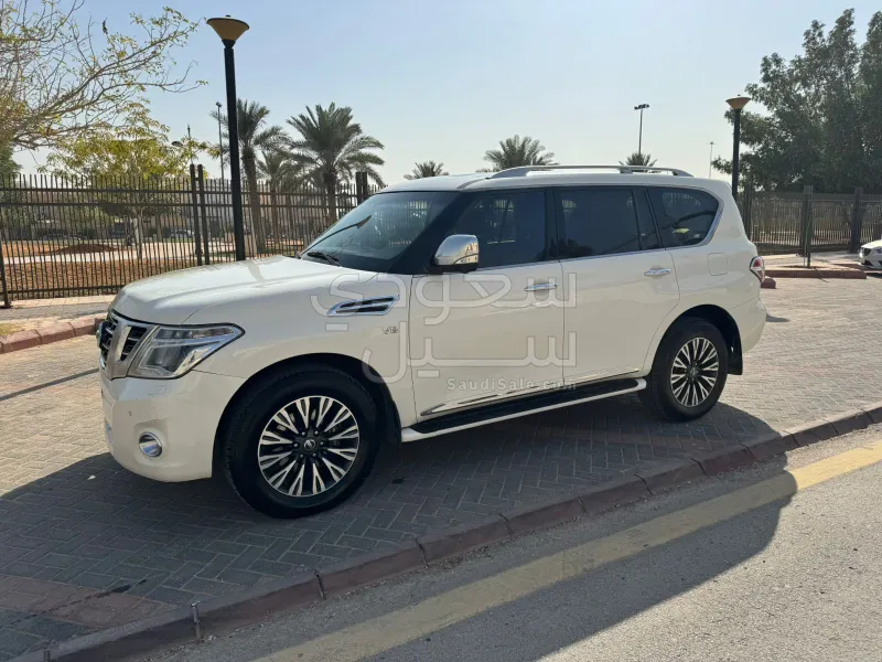 2016 نيسان باترول بلاتينيوم