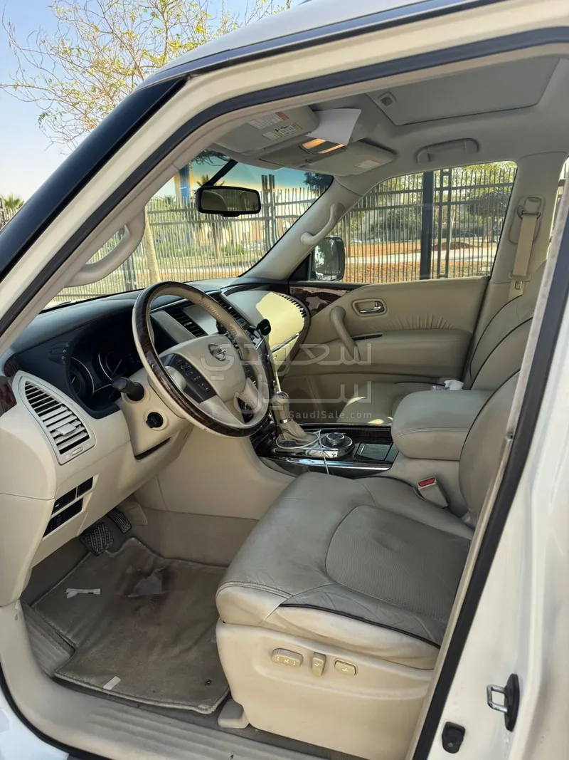 2016 نيسان باترول بلاتينيوم