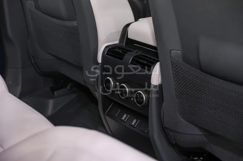 2026 لاند روفر ديفيندر اكس داينمك