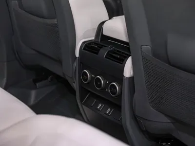 2026 لاند روفر ديفيندر اكس داينمك