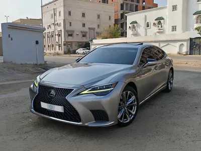 2021 لكزس إل إس 350